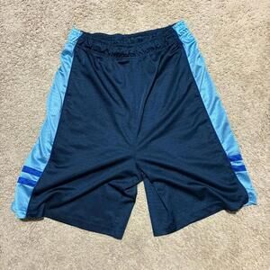 Bugle Boy Men's Dark and Light Blue Athletic Shorts size Large